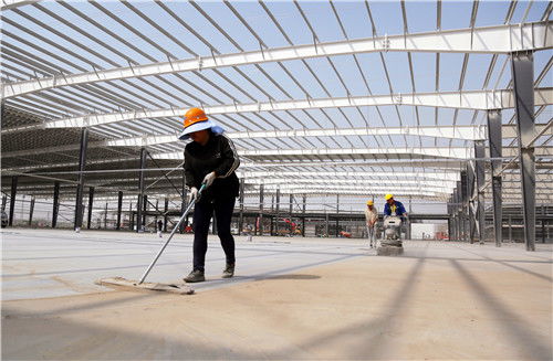 湖北美的洗衣机产业园建设正酣 主体土建工程基本结束，全面进入设备安装与调试新阶段